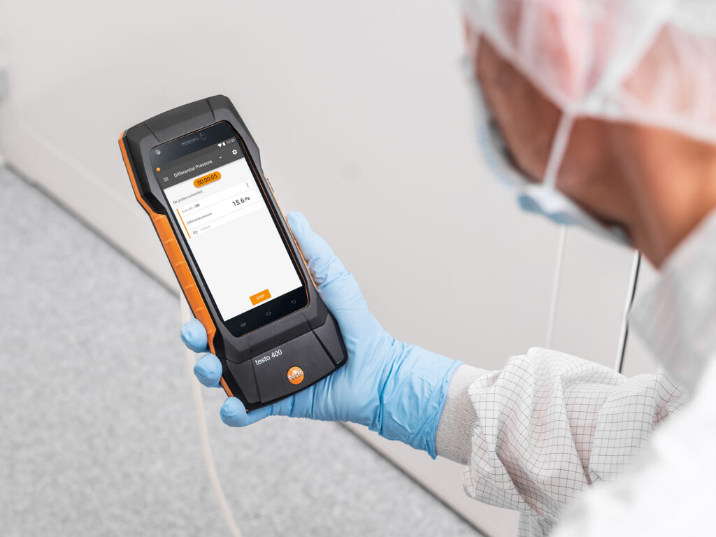 laboratory image cleanroom 2000x1500