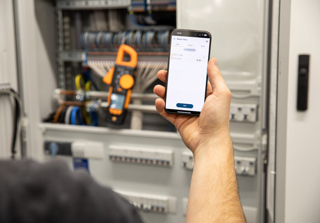 testo 770 3 application app basic view over shoulder
