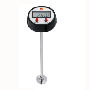 mini termómetro de superficie con punta de medición plana.